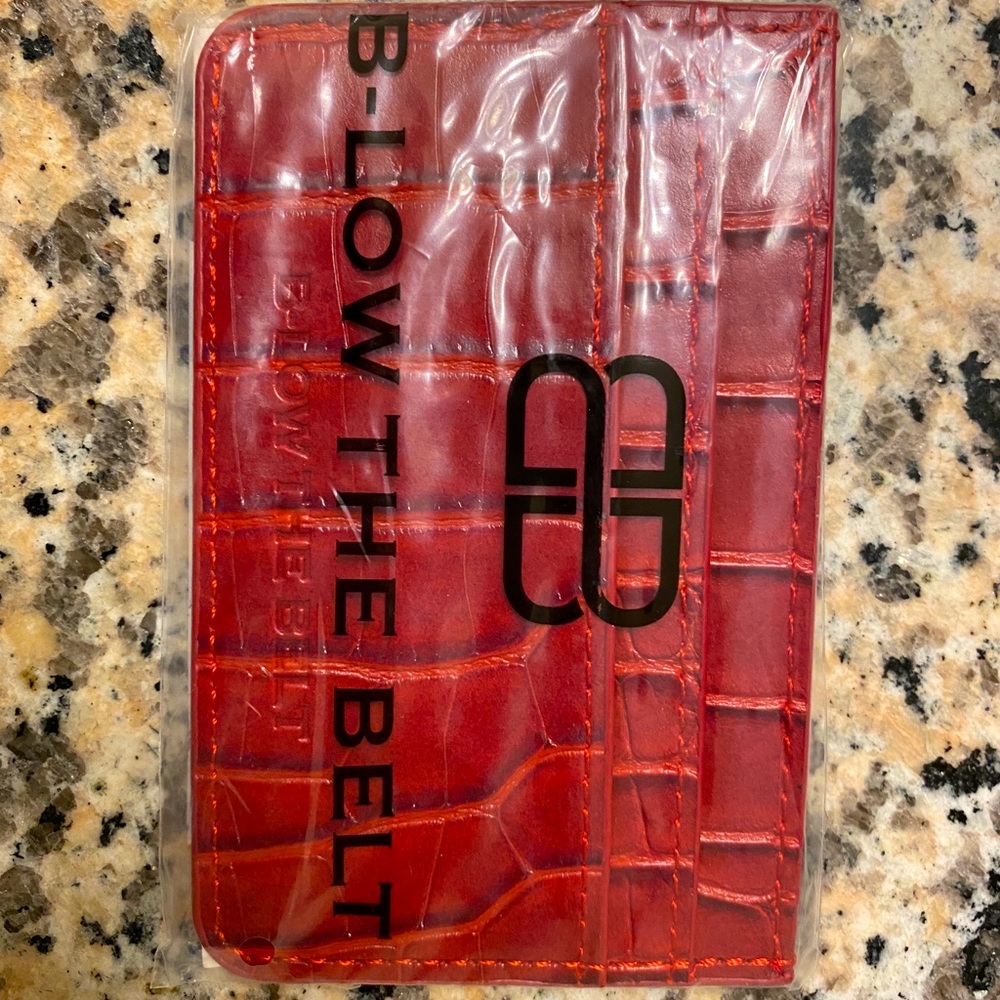 B-Low the belt card case